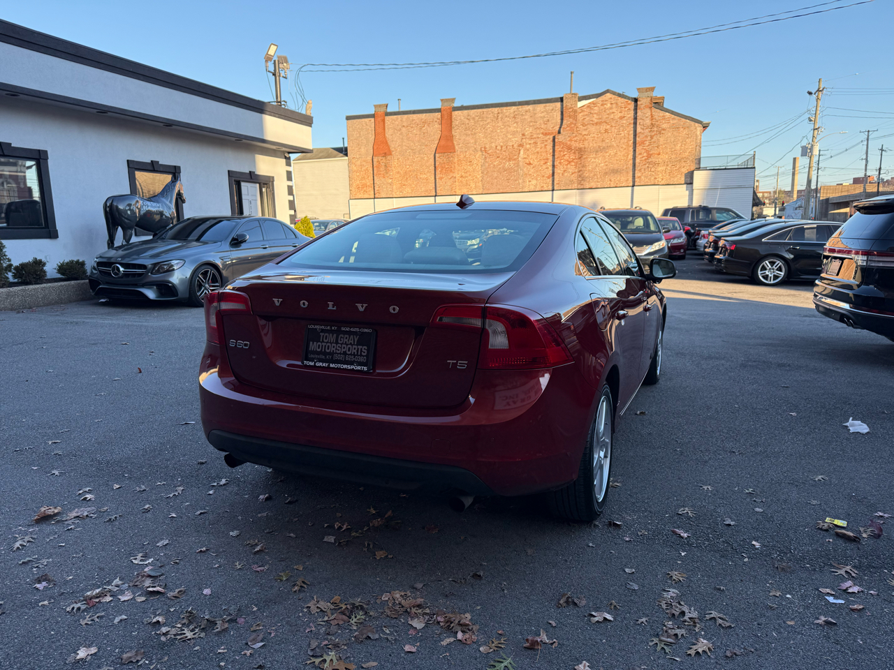 Volvo S60 FWD 4dr Sdn T5 2012