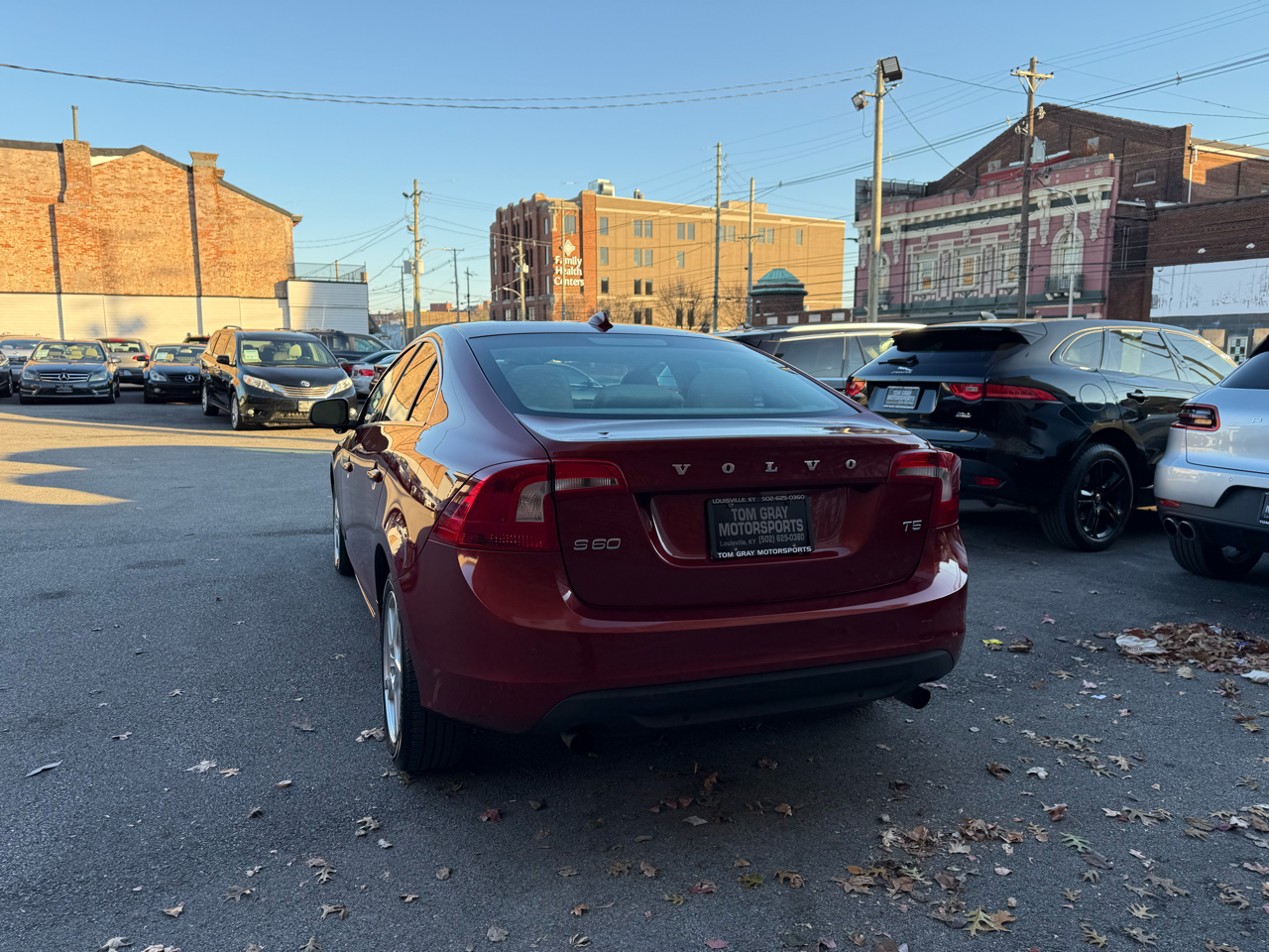 Volvo S60 FWD 4dr Sdn T5 2012