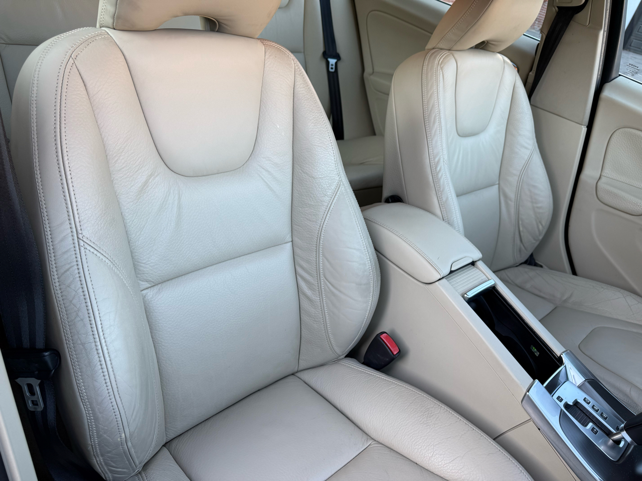 Volvo S60 FWD 4dr Sdn T5 2012