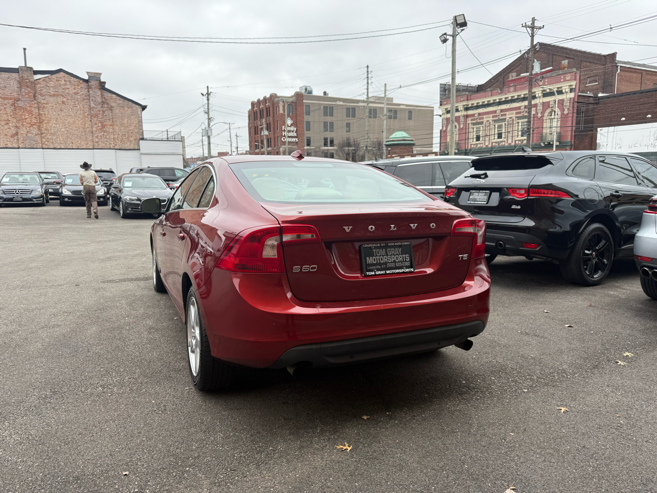 Volvo S60 FWD 4dr Sdn T5 2012