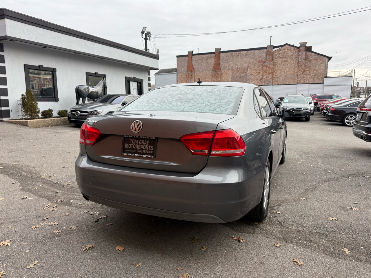 Volkswagen Passat 4dr Sdn 2.5L Auto S PZEV 2012