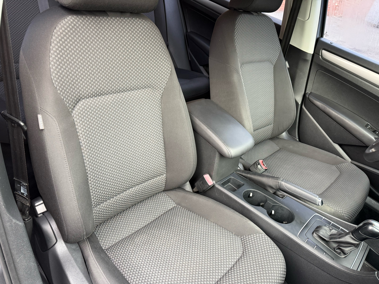 Volkswagen Passat 4dr Sdn 2.5L Auto S PZEV 2012