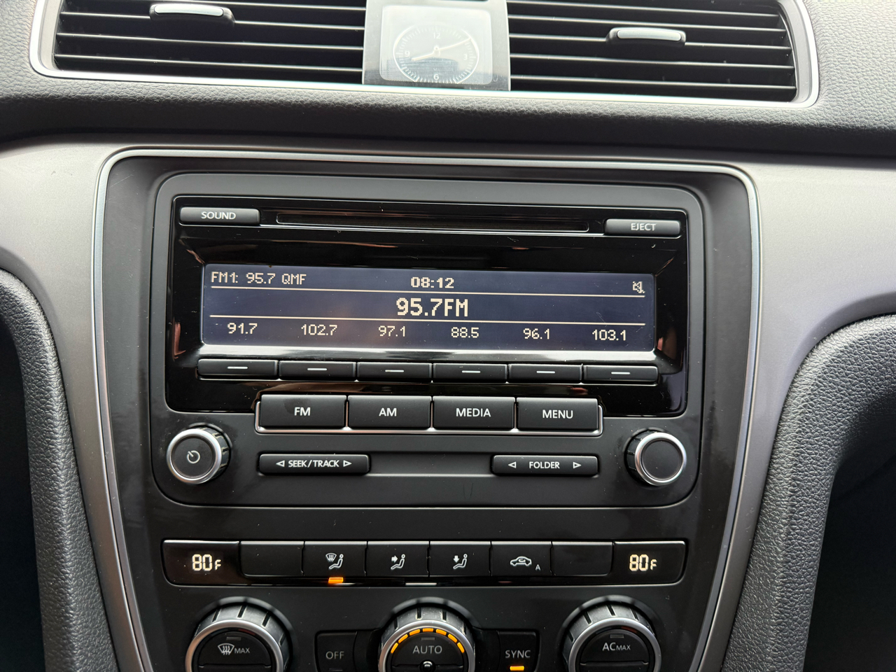 Volkswagen Passat 4dr Sdn 2.5L Auto S PZEV 2012