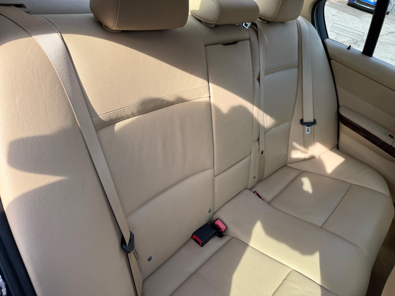 BMW 3 Series 4dr Sdn 328i xDrive AWD 2011