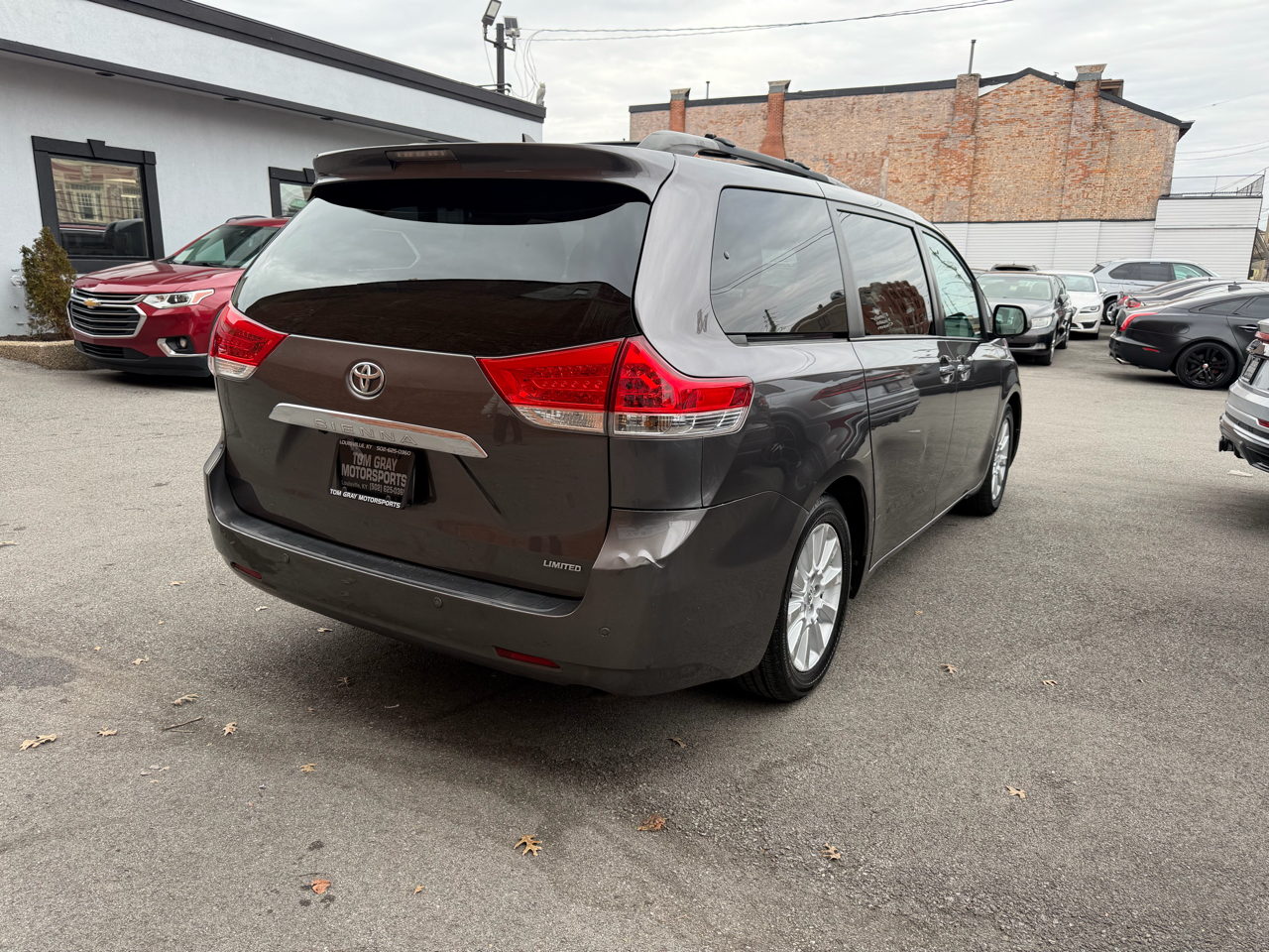 Toyota Sienna  2012