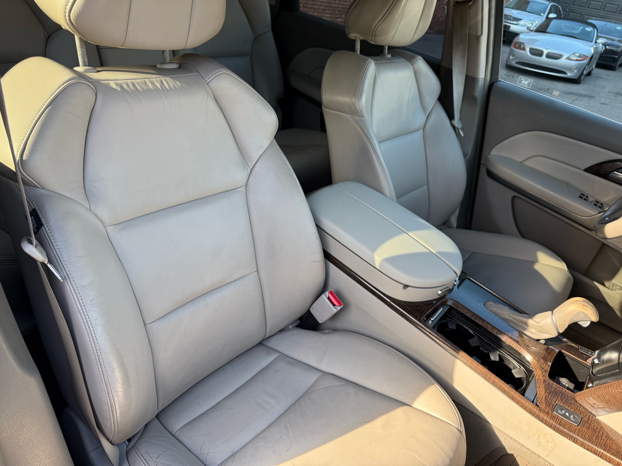 Acura MDX AWD 4dr 2010