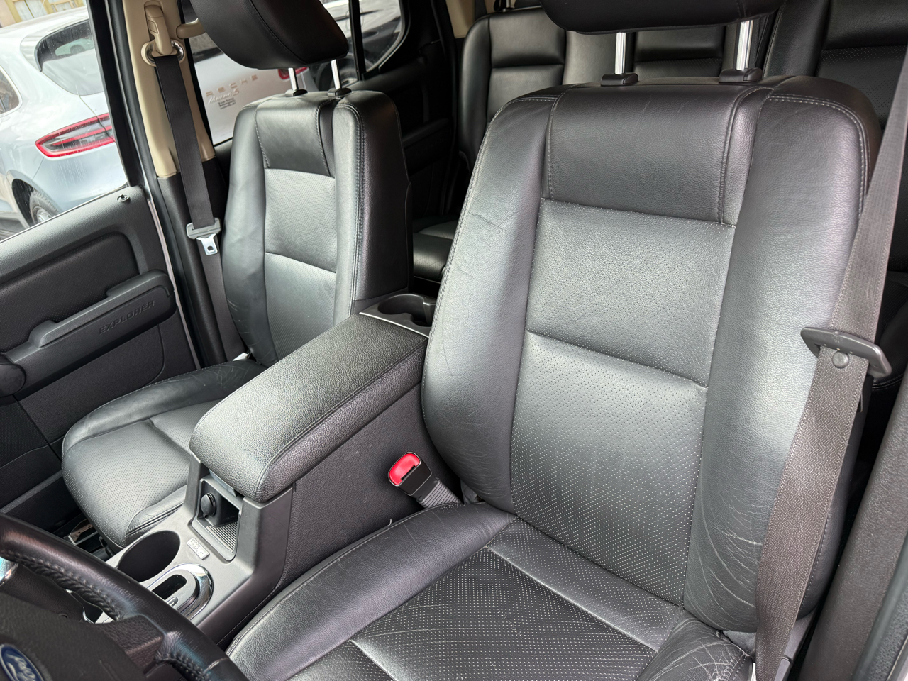 Ford Explorer Sport Trac AWD 4dr Limited 2010