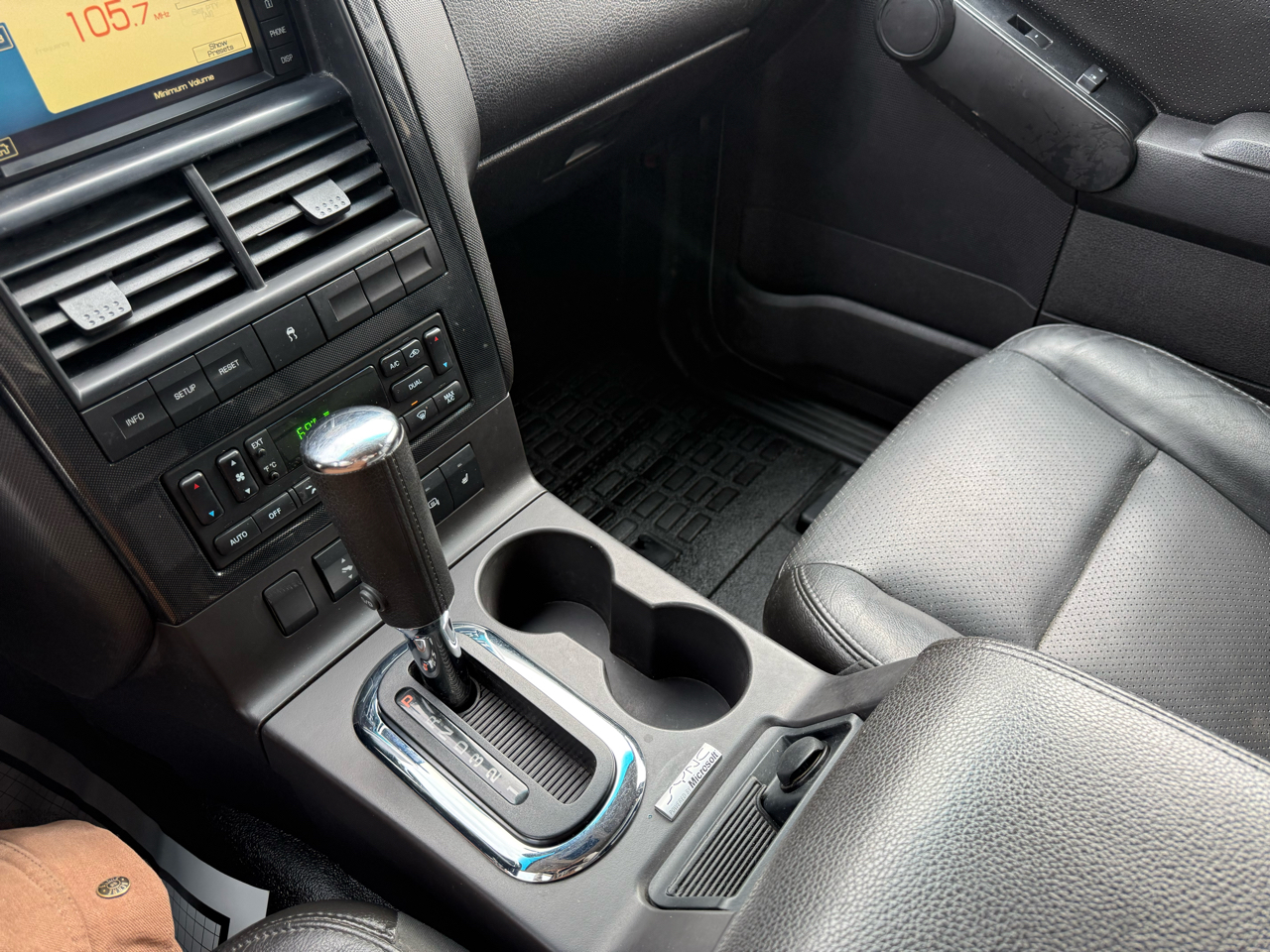 Ford Explorer Sport Trac AWD 4dr Limited 2010