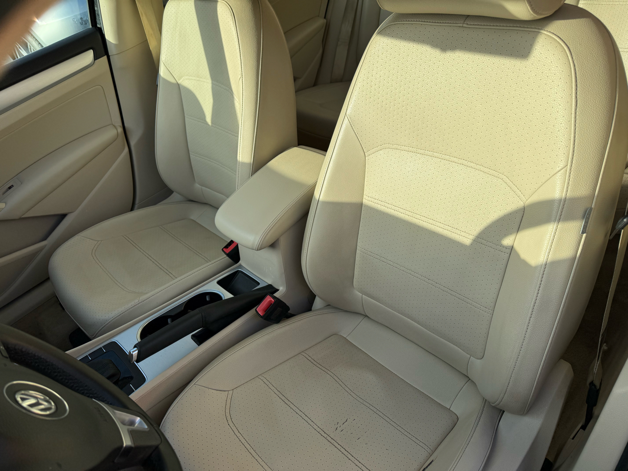 Volkswagen Passat 4dr Sdn 2.5L Auto SE 2013