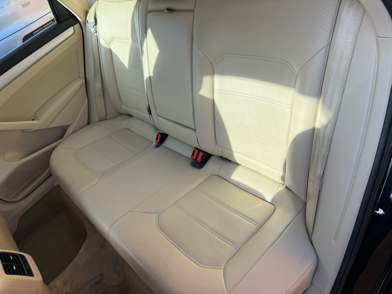 Volkswagen Passat 4dr Sdn 2.5L Auto SE 2013