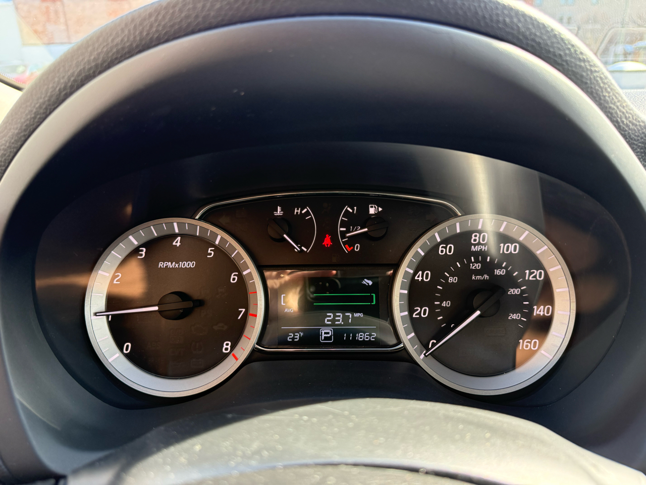 Nissan Sentra 4dr Sdn I4 CVT SR 2013