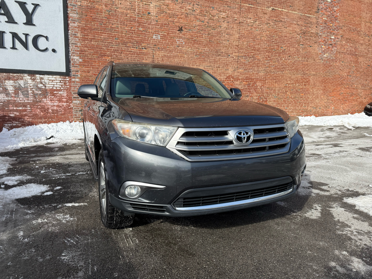 Toyota Highlander 4WD 4dr V6 Limited (Natl) 2011