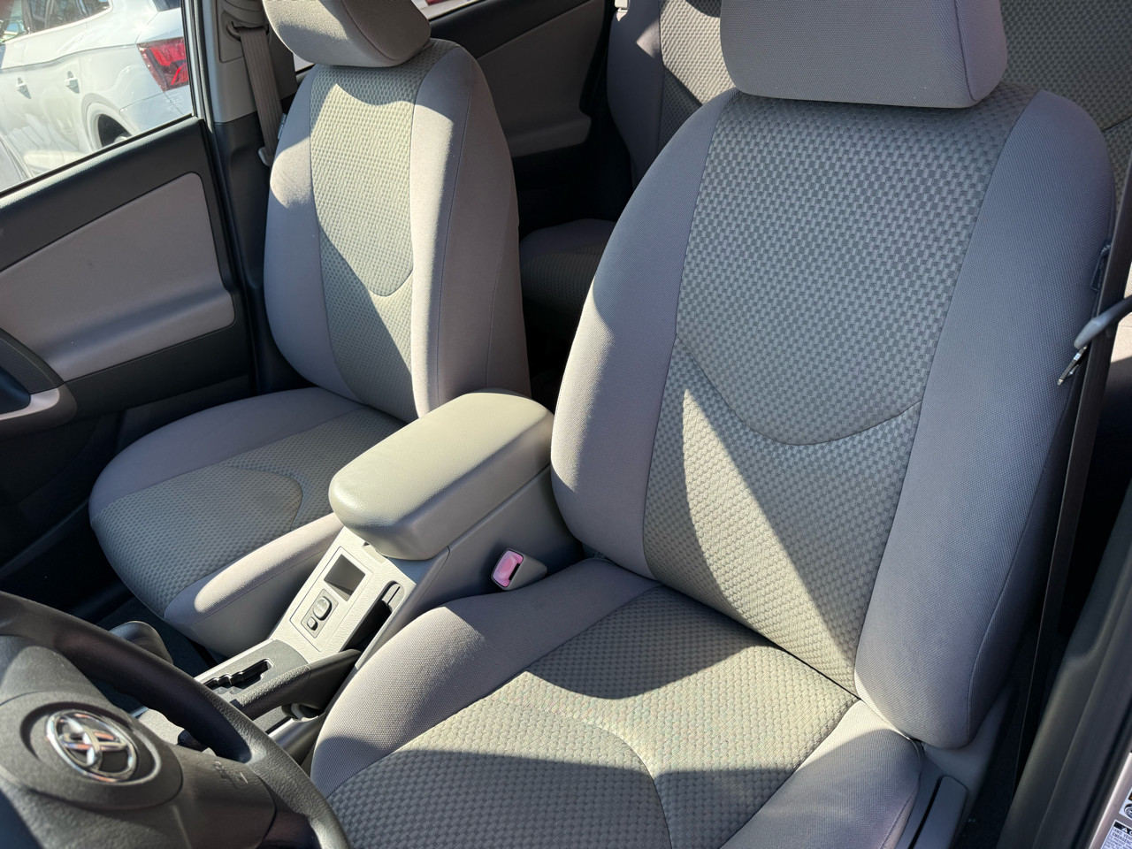 Toyota RAV4 4WD 4dr 4-cyl (Natl) 2007