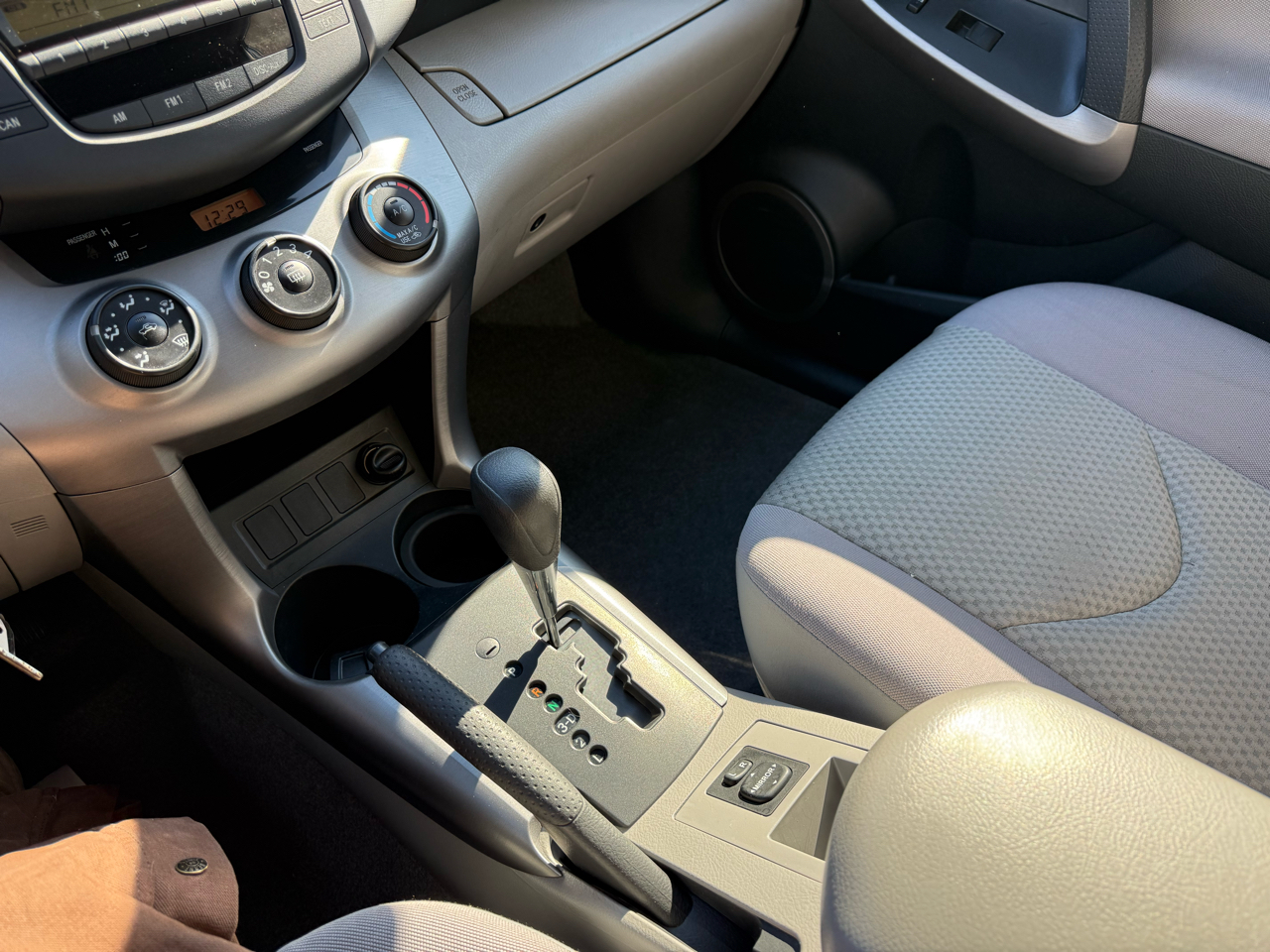 Toyota RAV4 4WD 4dr 4-cyl (Natl) 2007