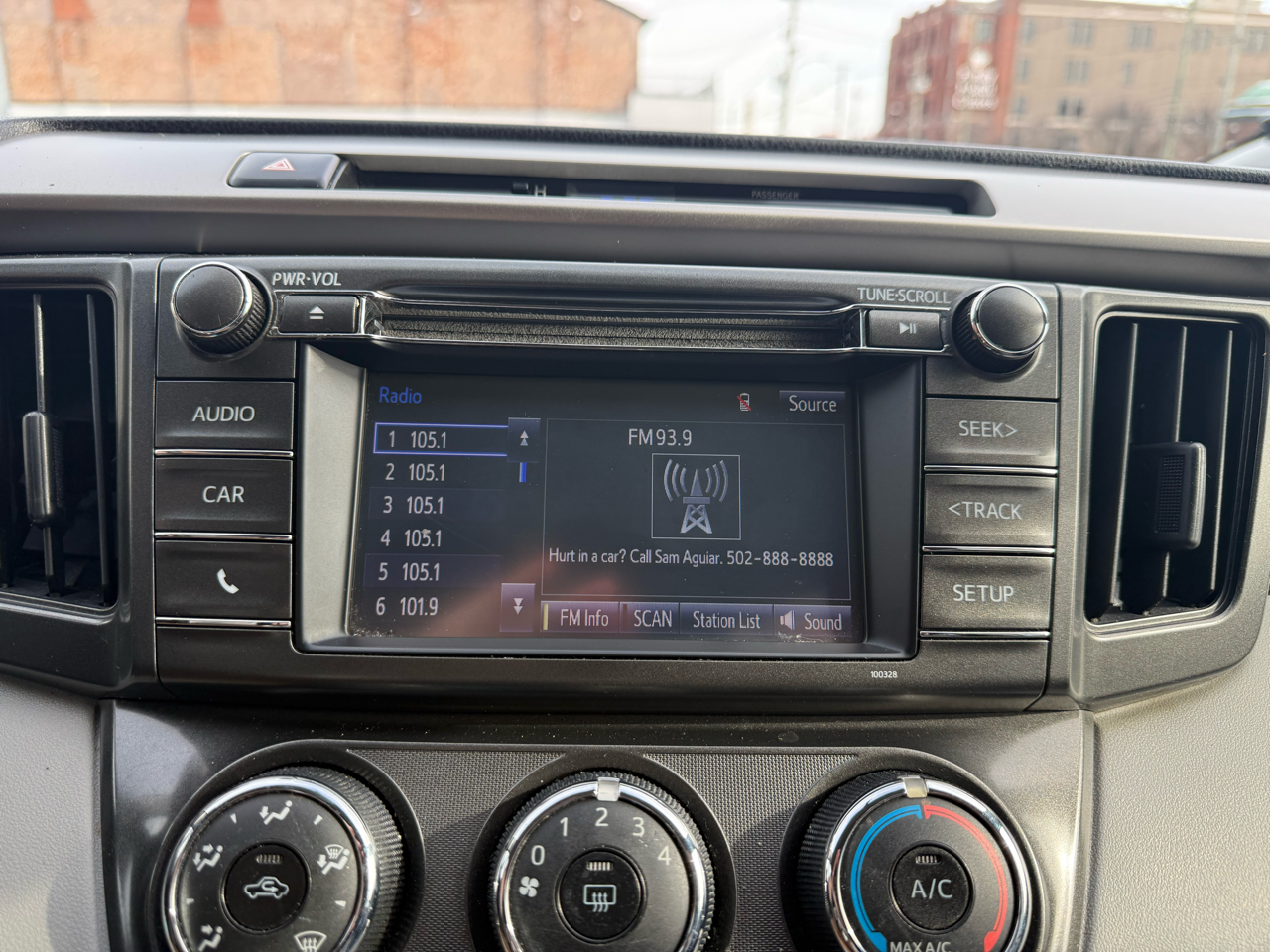 Toyota RAV4 AWD 4dr LE (Natl) 2015