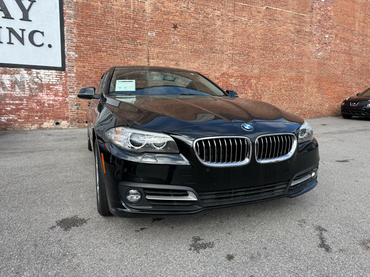 BMW 5 Series 4dr Sdn 528i xDrive AWD 2016