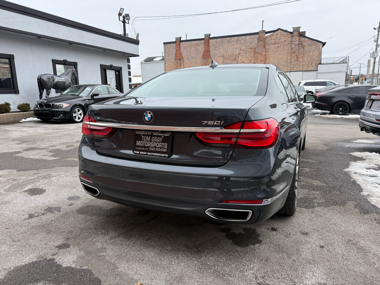 BMW 7 Series 4dr Sdn 750i xDrive AWD 2016