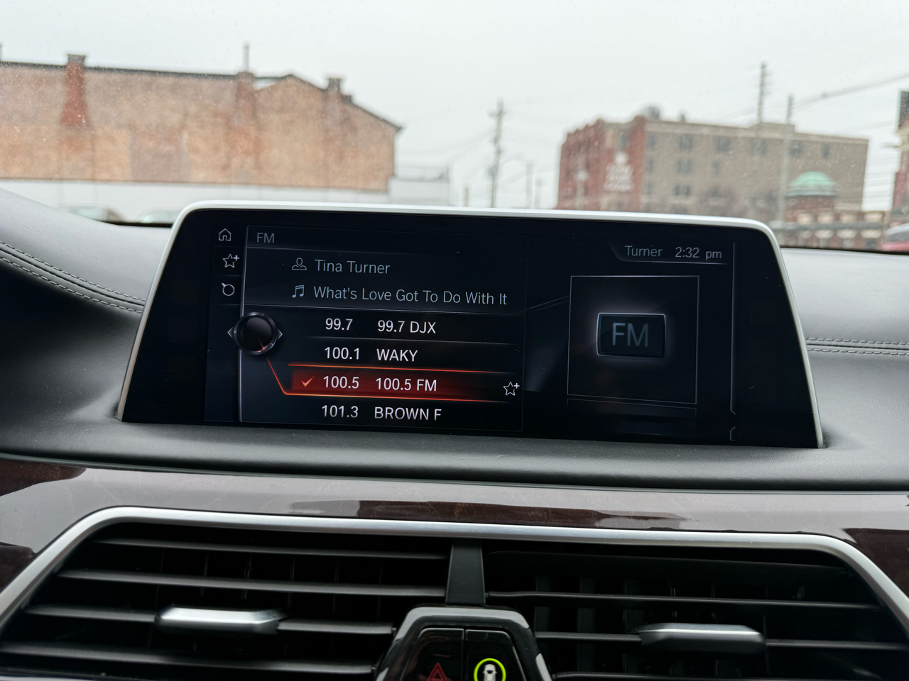 BMW 7 Series 4dr Sdn 750i xDrive AWD 2016