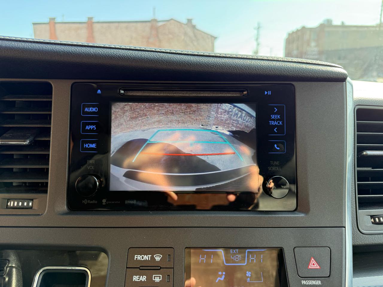 Toyota Sienna SE FWD 8-Passenger (Natl) 2017