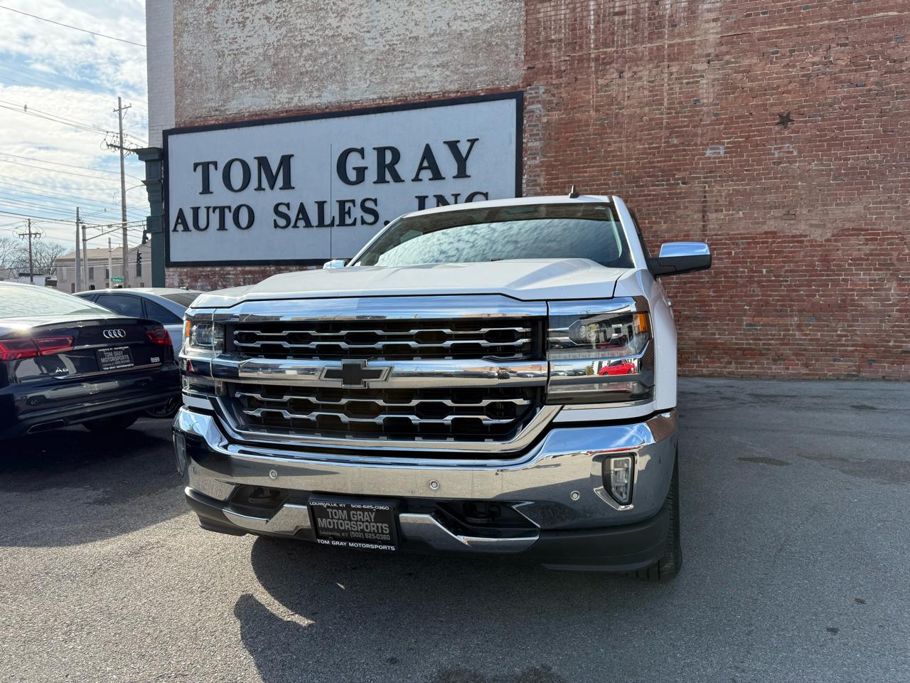 2017 Chevrolet Silverado 1500 4WD Crew Cab 143.5" LTZ w/1LZ