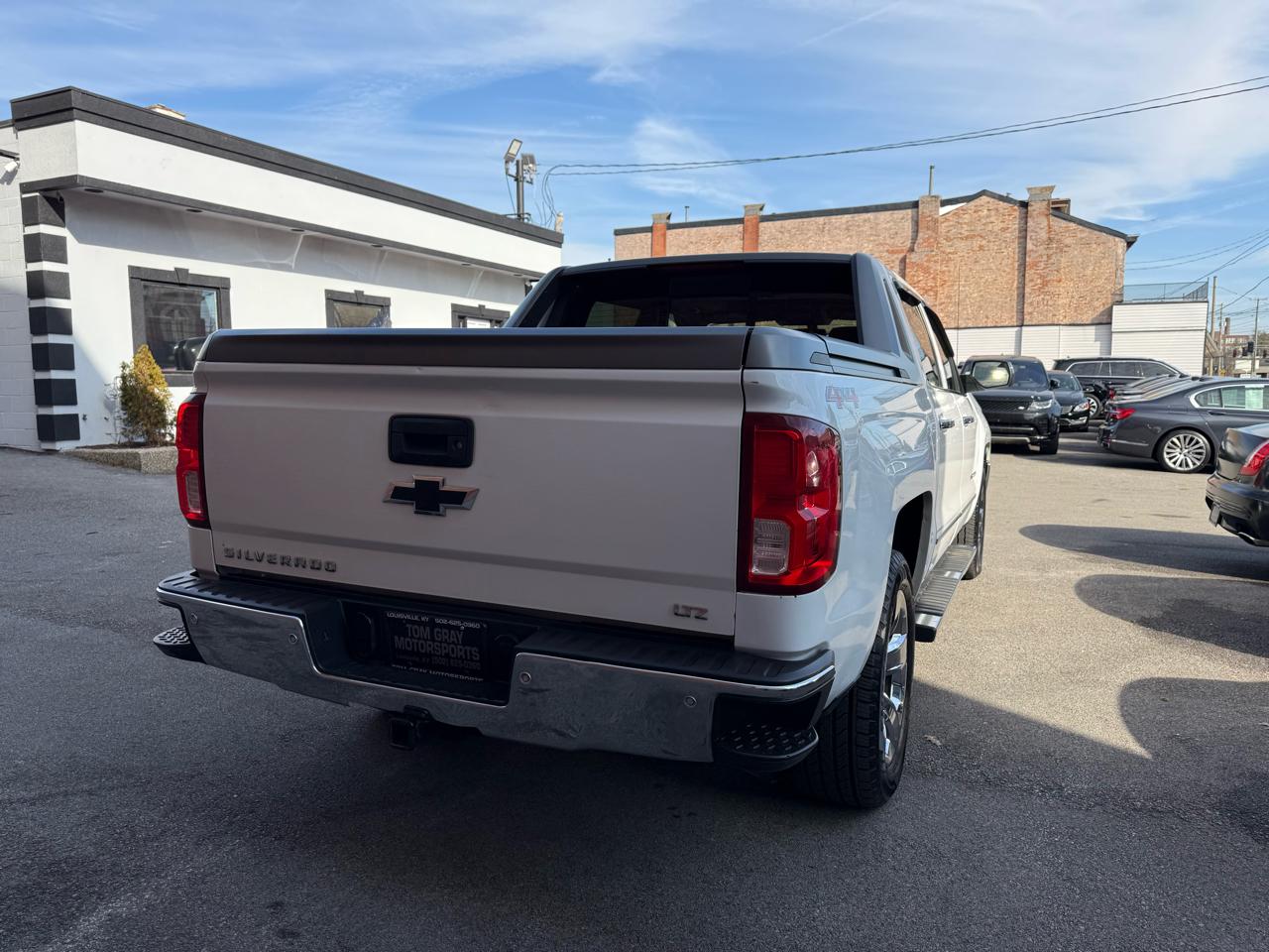 Chevrolet Silverado 1500 4WD Crew Cab 143.5" LTZ w/1LZ 2017