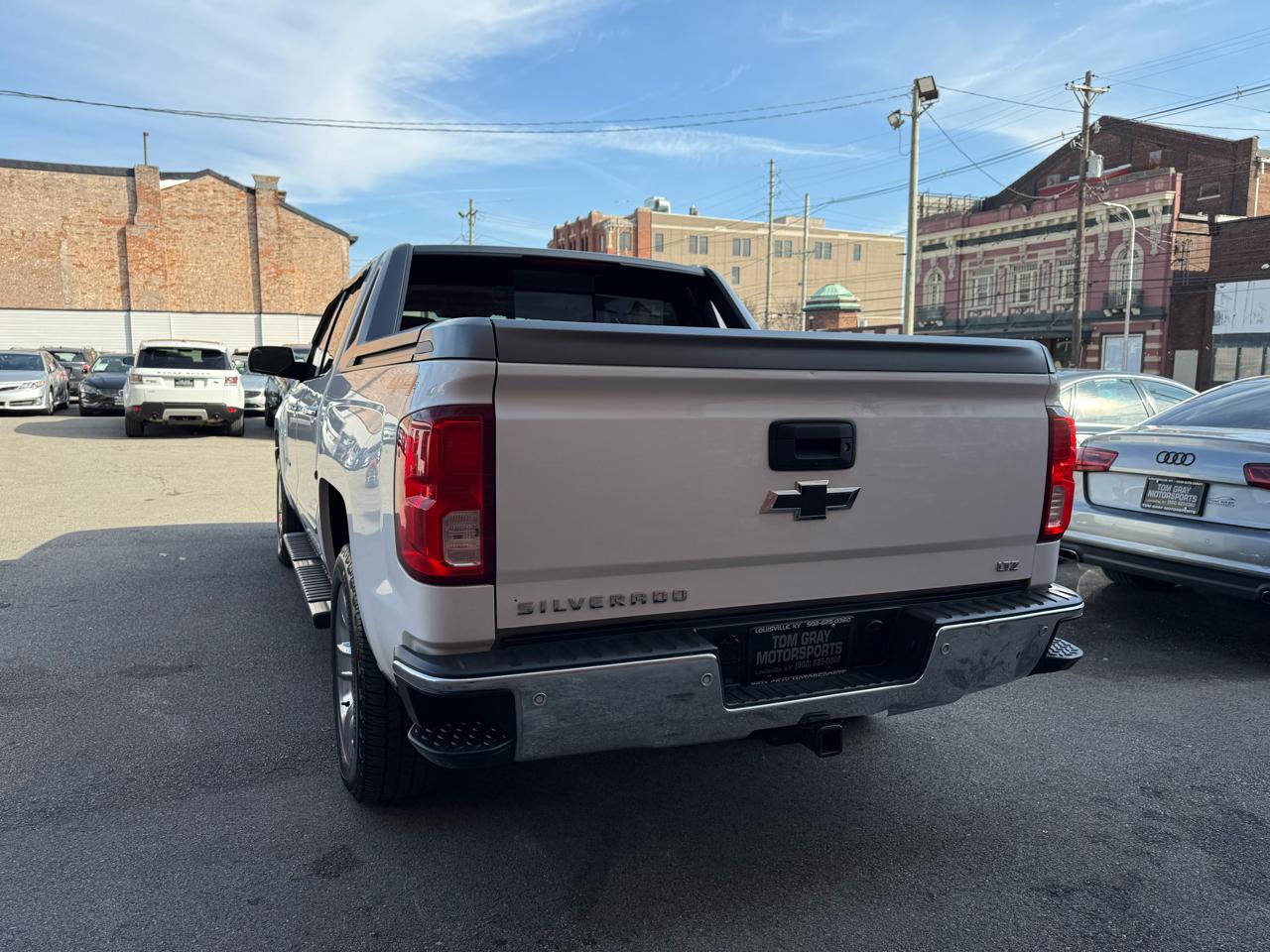 Chevrolet Silverado 1500 4WD Crew Cab 143.5" LTZ w/1LZ 2017