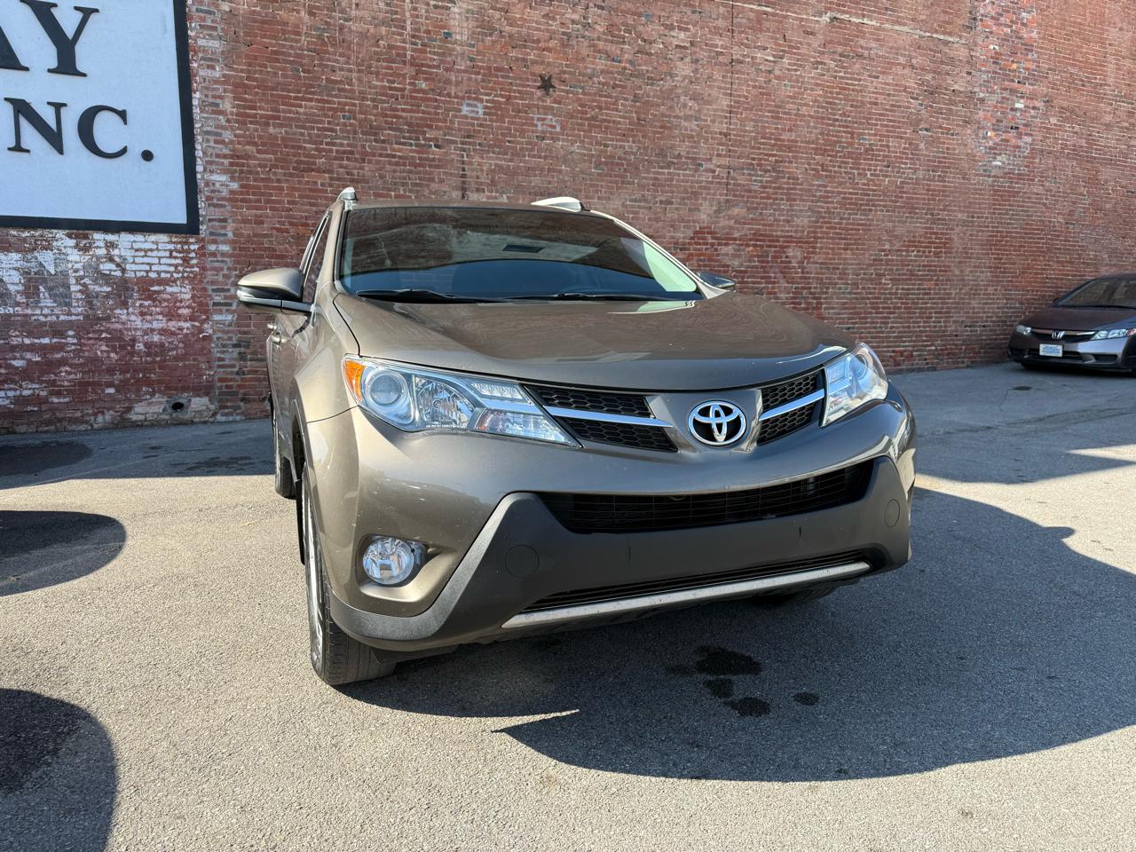 Toyota RAV4  2014