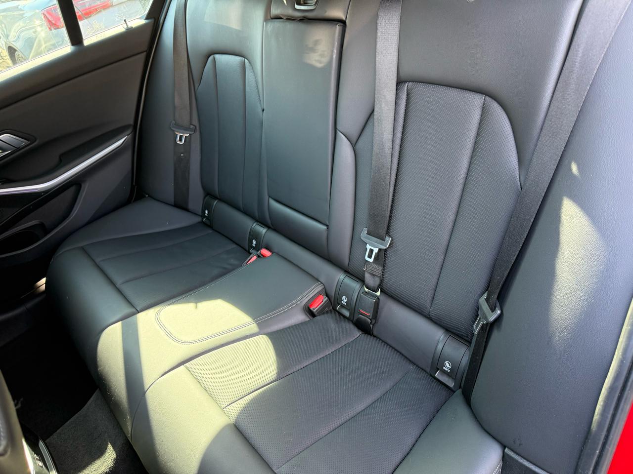 BMW 3 Series 330i xDrive Sedan North America 2022