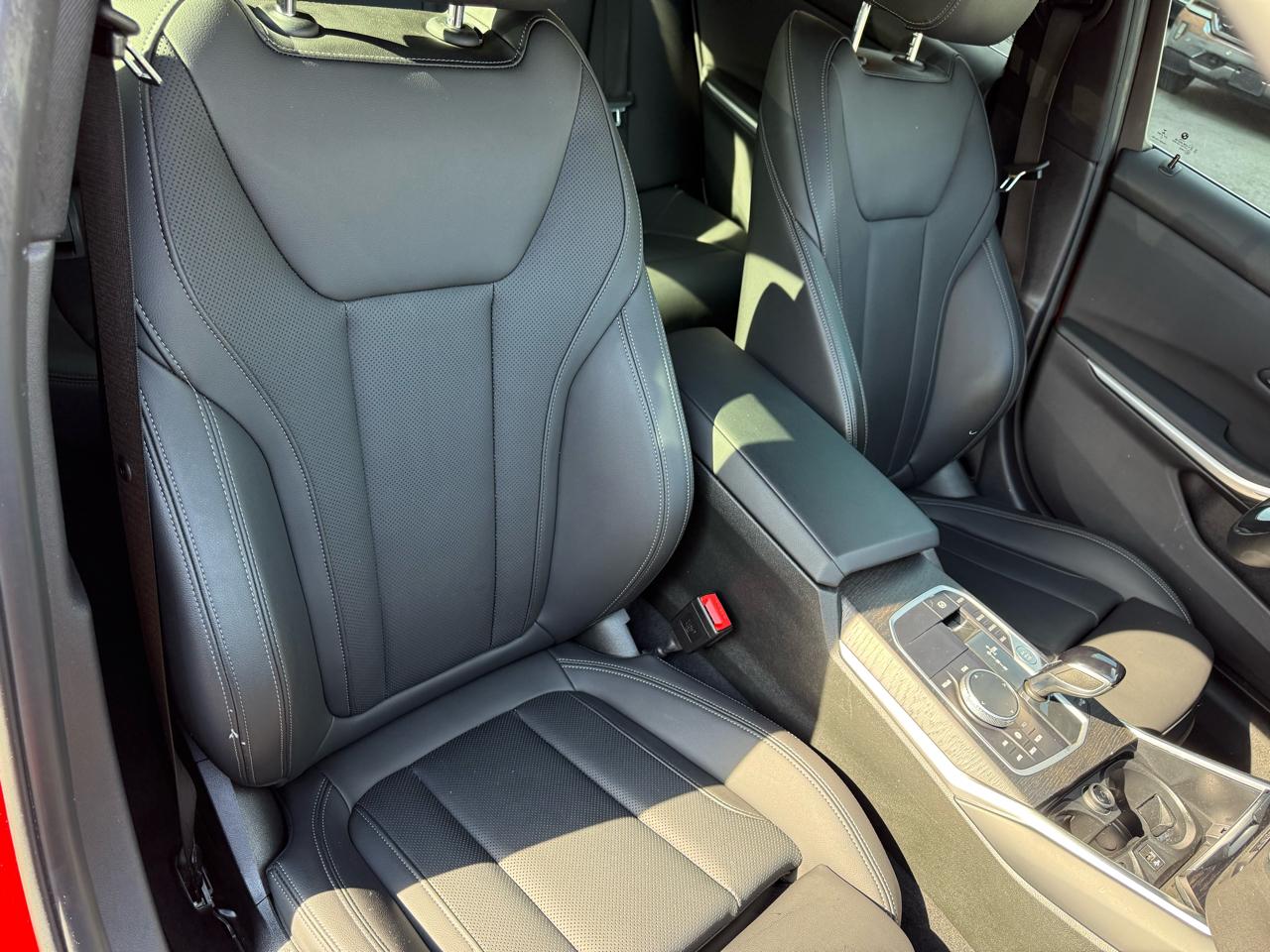 BMW 3 Series 330i xDrive Sedan North America 2022