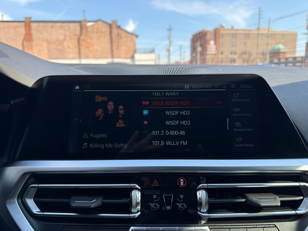 BMW 3 Series 330i xDrive Sedan North America 2022