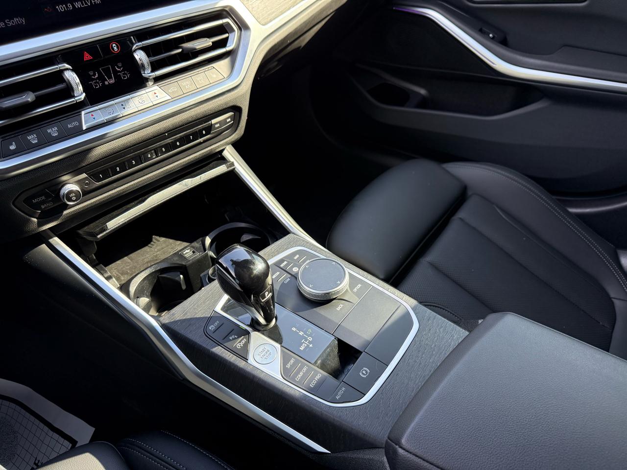 BMW 3 Series 330i xDrive Sedan North America 2022