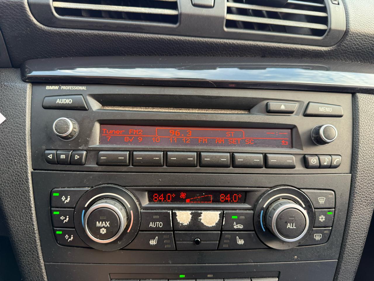 BMW 1 Series 2dr Conv 128i SULEV 2010