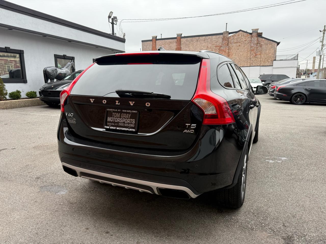 Volvo V60 Cross Country 4dr Wgn T5 Platinum AWD 2016
