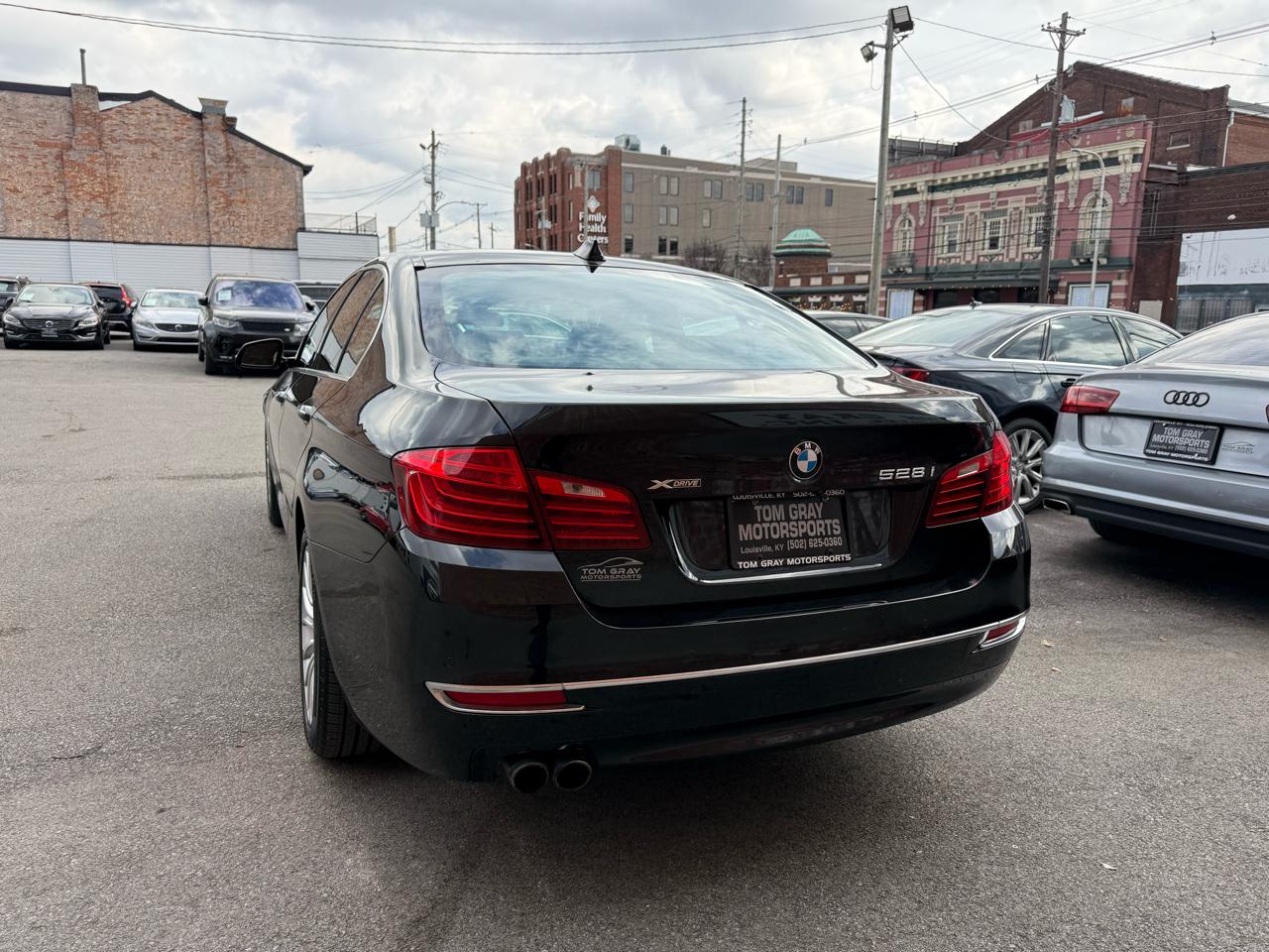 BMW 5 Series 4dr Sdn 528i xDrive AWD 2016