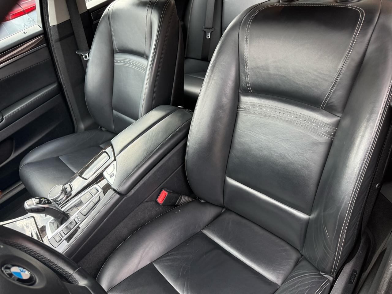 BMW 5 Series 4dr Sdn 528i xDrive AWD 2016