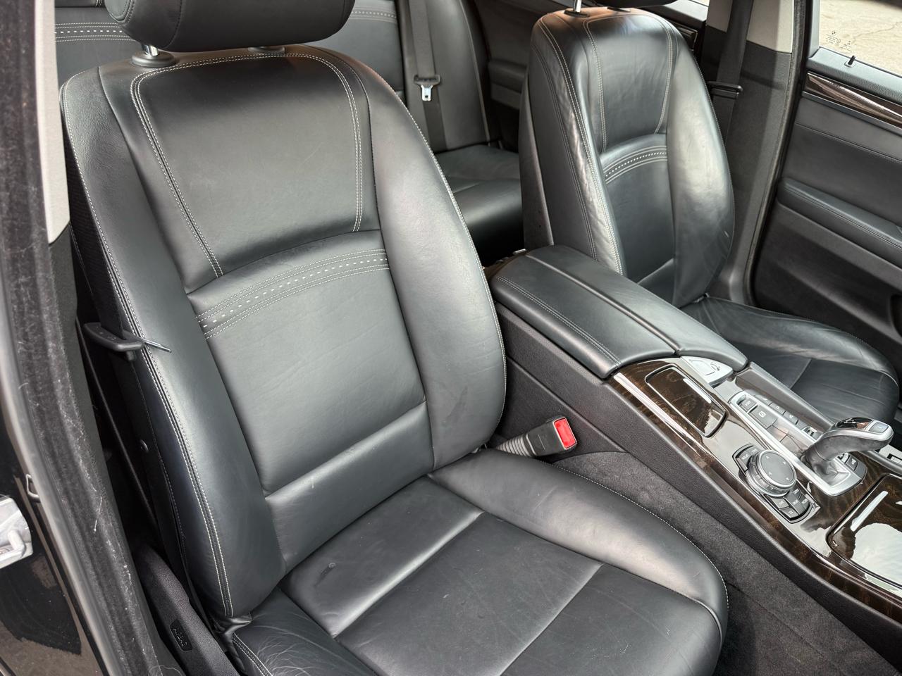 BMW 5 Series 4dr Sdn 528i xDrive AWD 2016