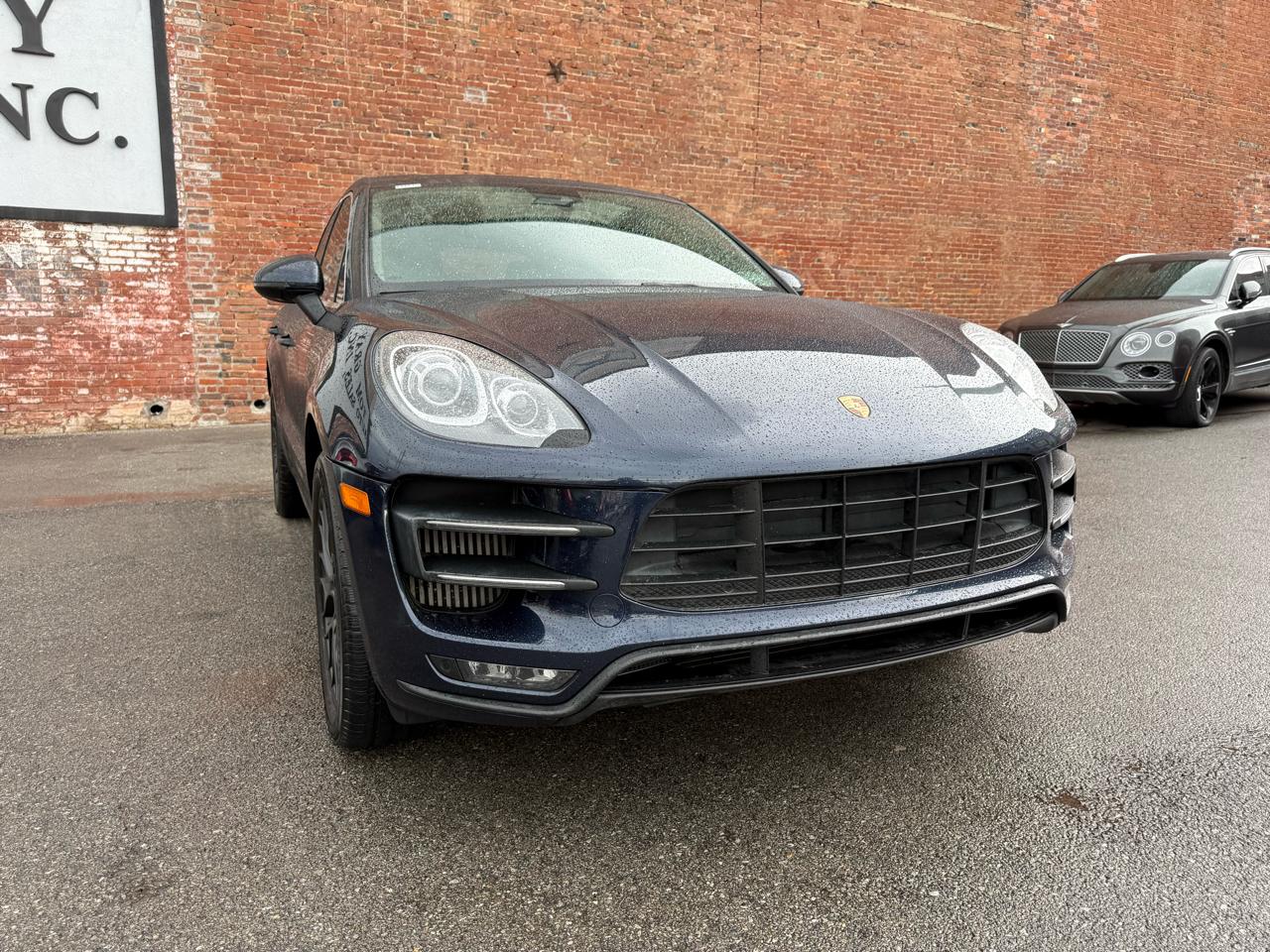 Porsche Macan Turbo AWD 2017