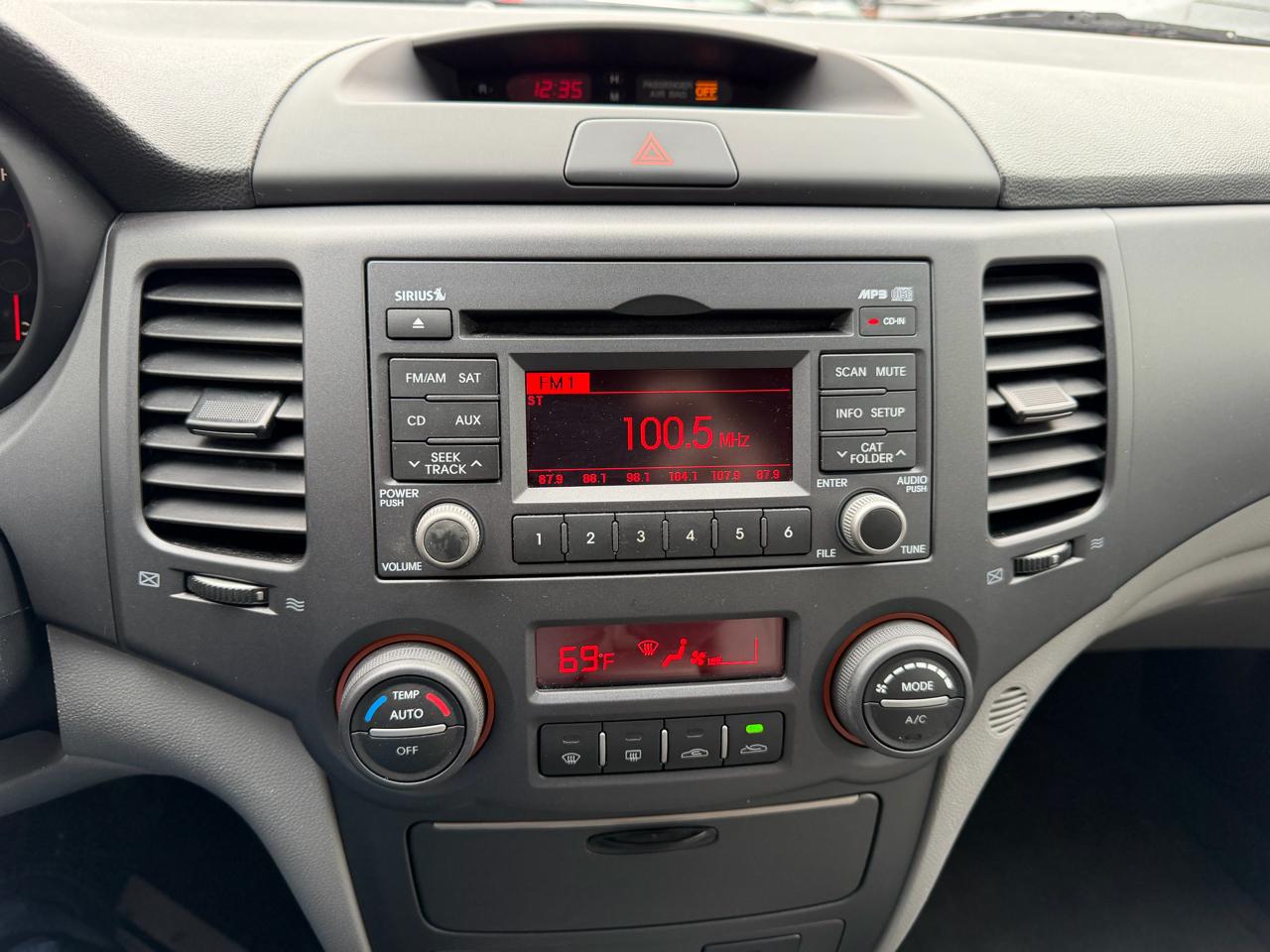 Kia Optima 4dr Sdn I4 Auto EX 2009