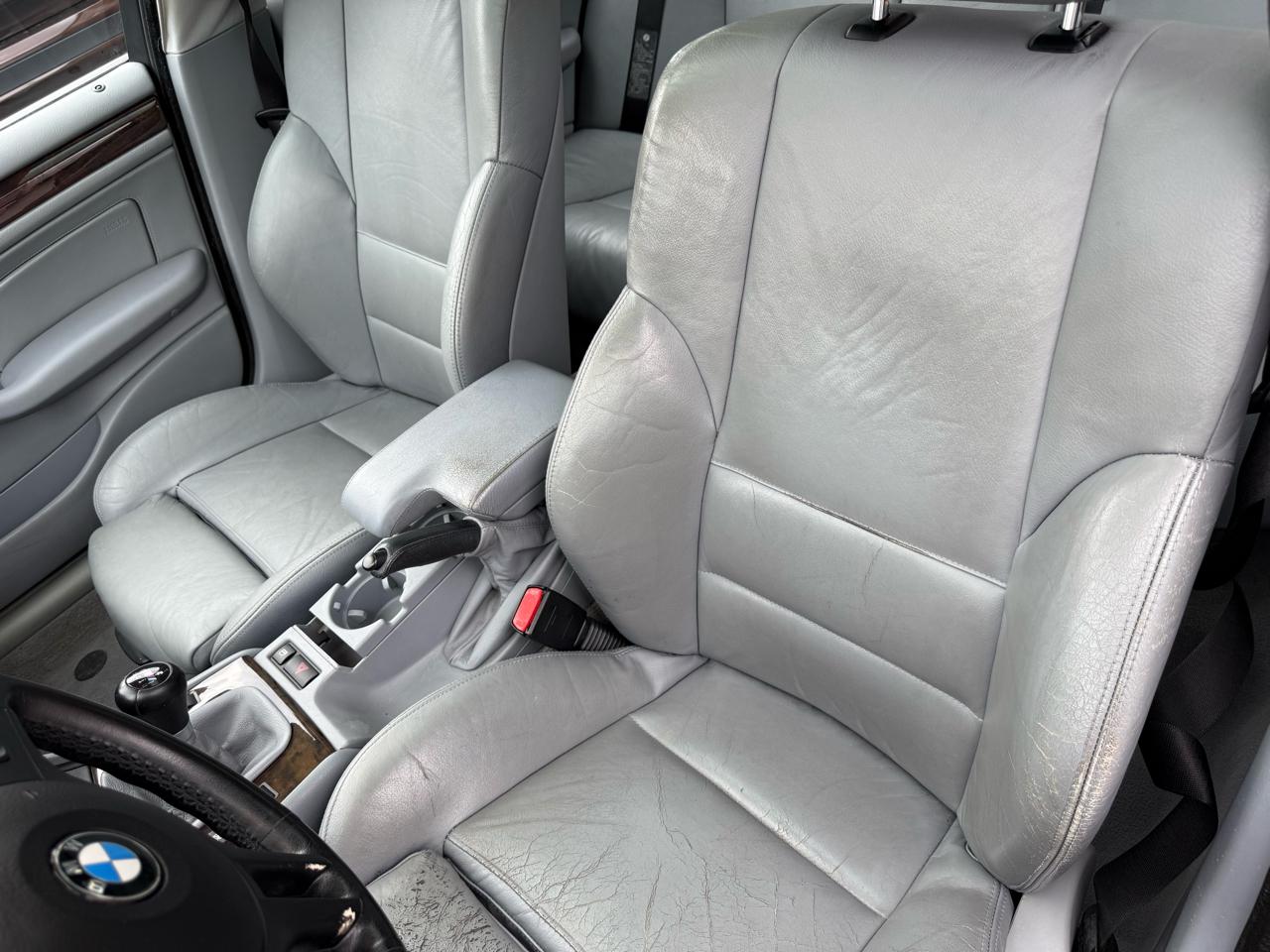 BMW 3 Series 325i 4dr Sdn RWD 2003