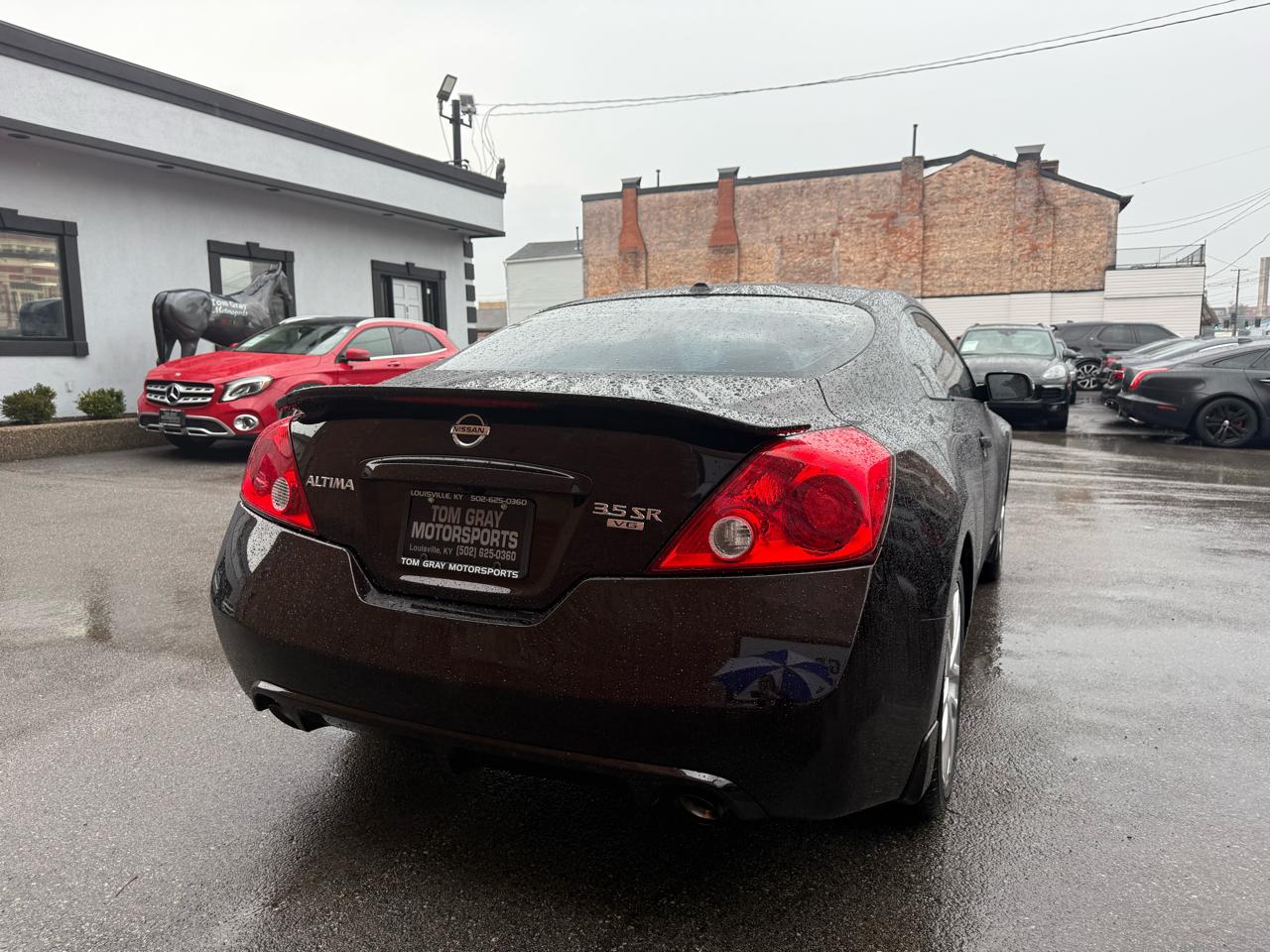 Nissan Altima 2dr Cpe V6 CVT 3.5 SR 2011