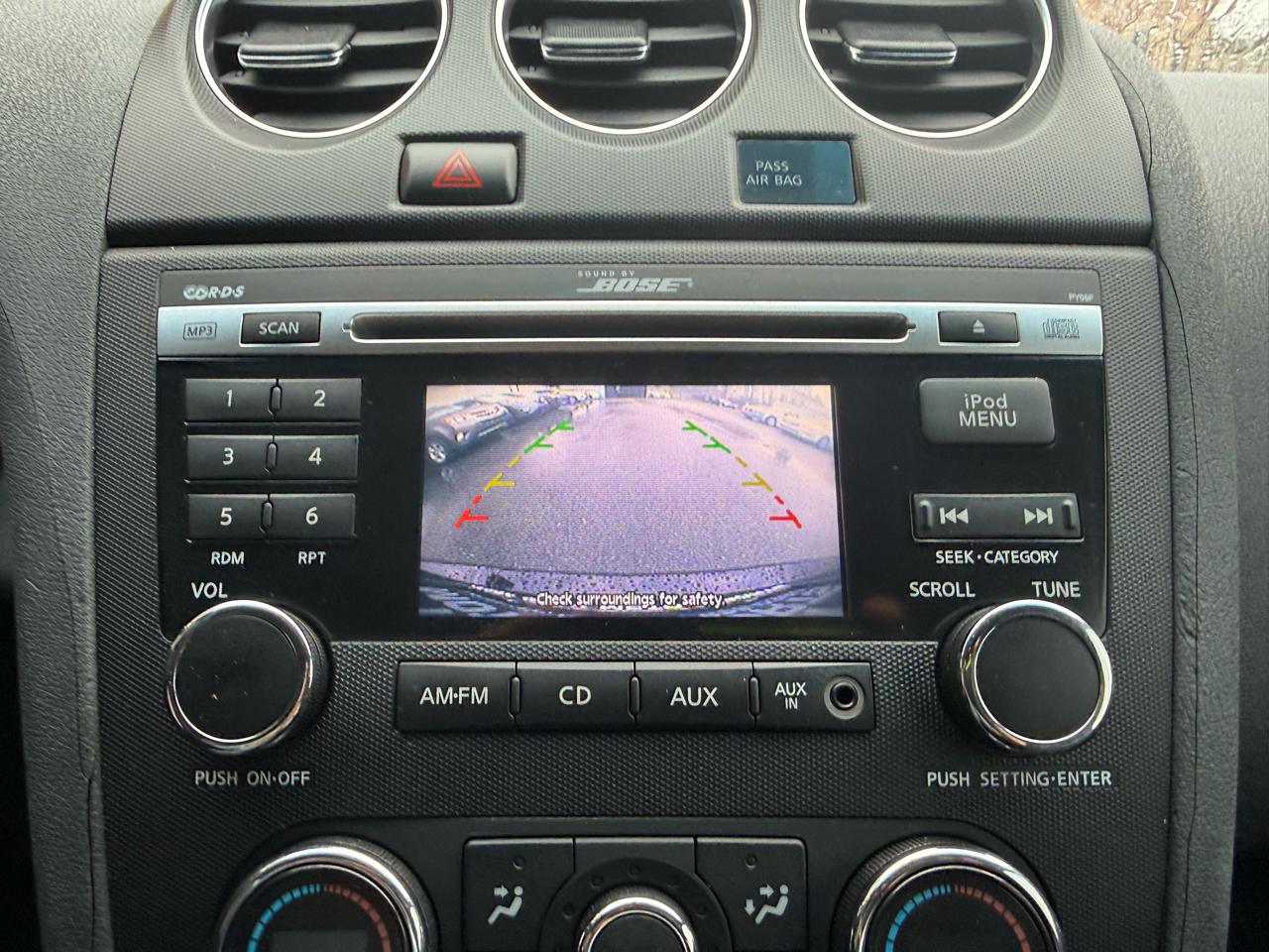 Nissan Altima 2dr Cpe V6 CVT 3.5 SR 2011