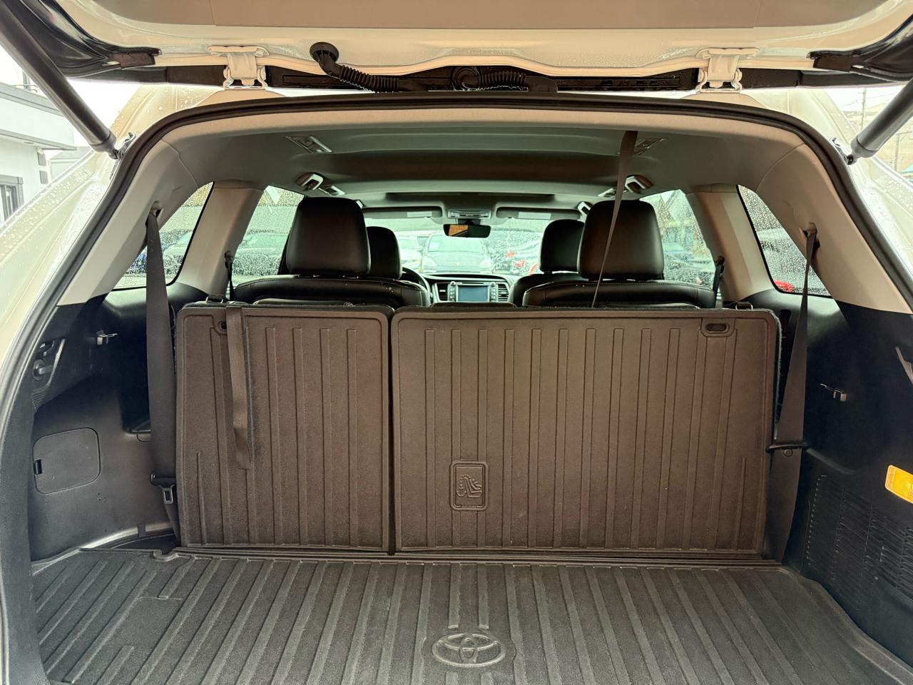 Toyota Highlander Limited V6 AWD (Natl) 2017