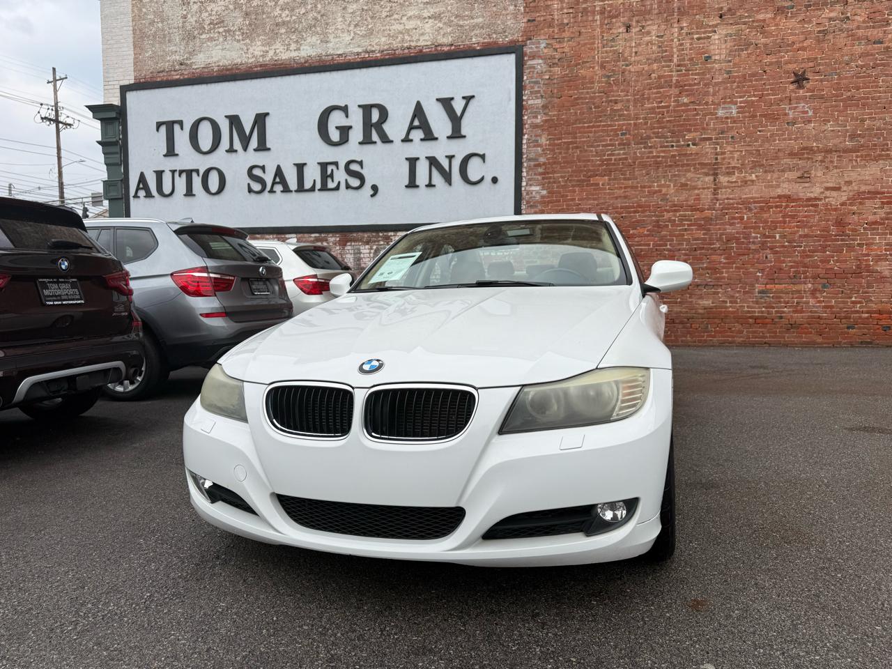 BMW 3 Series 4dr Sdn 328i xDrive AWD SULEV 2011