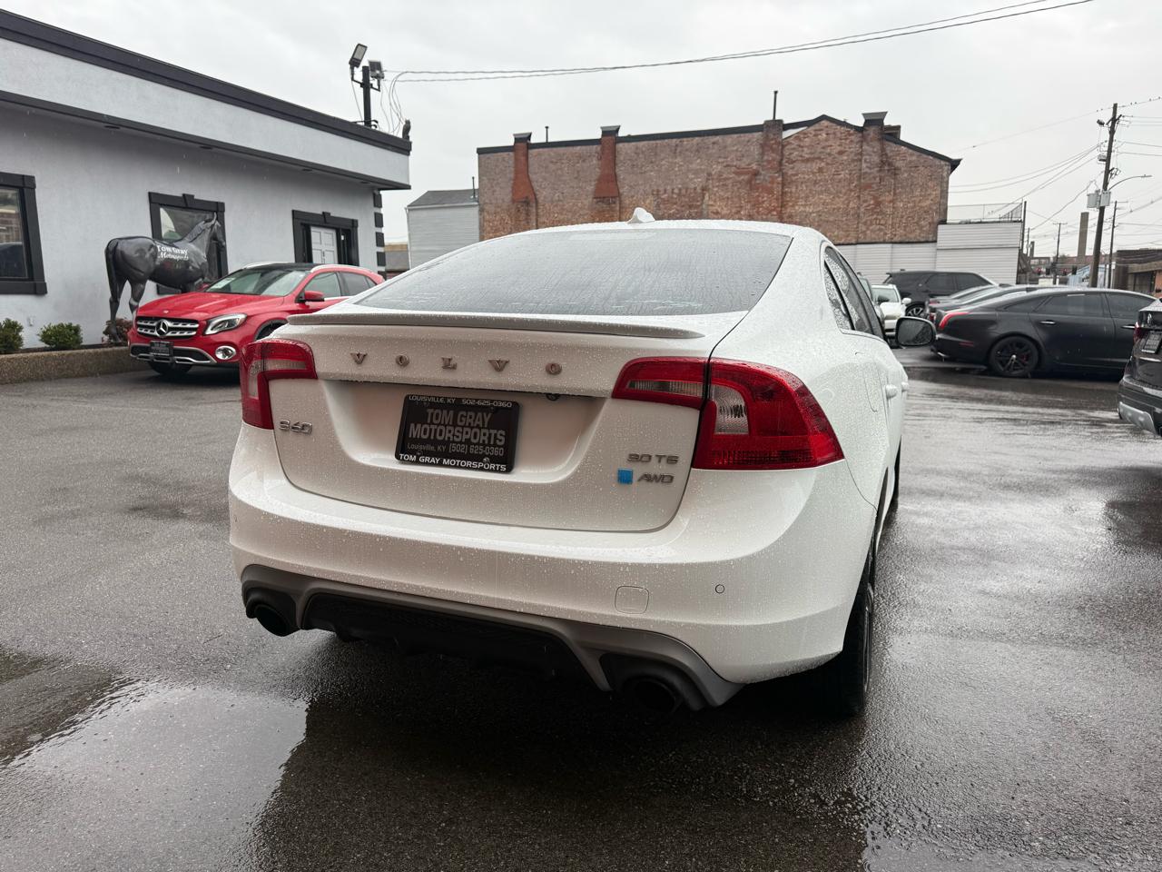 Volvo S60 4dr Sdn T6 R-Design Platinum AWD 2016