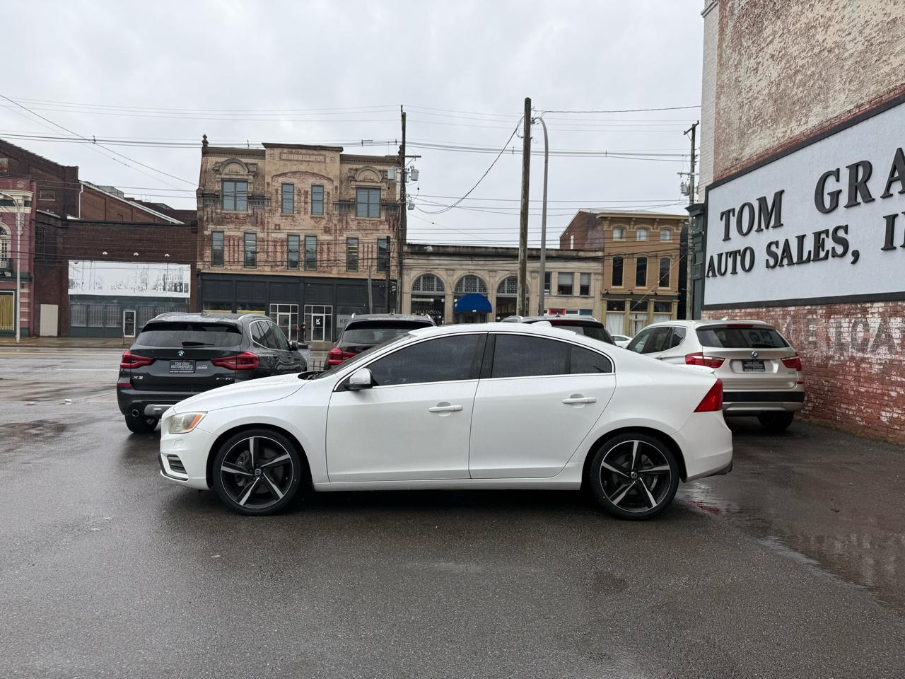 Volvo S60 4dr Sdn T6 R-Design Platinum AWD 2016