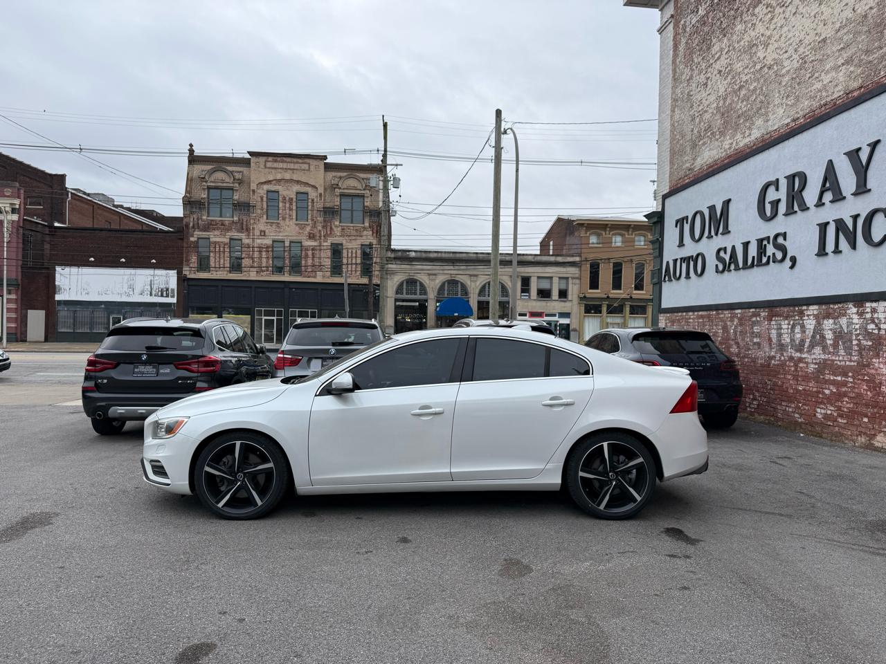 Volvo S60 4dr Sdn T6 R-Design Platinum AWD 2016