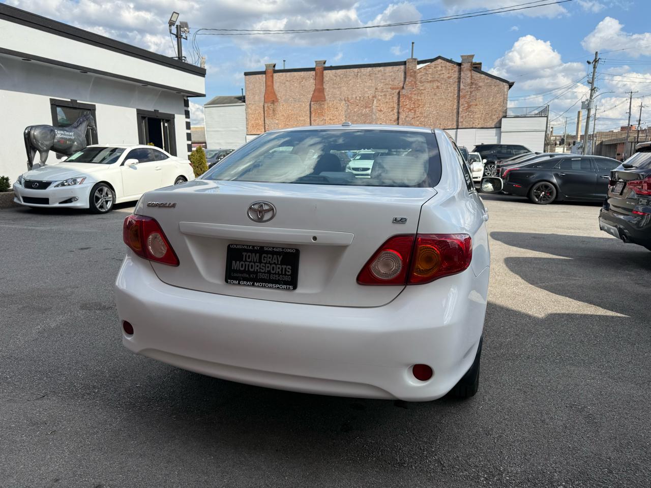 Toyota Corolla 4dr Sdn Auto (Natl) 2010