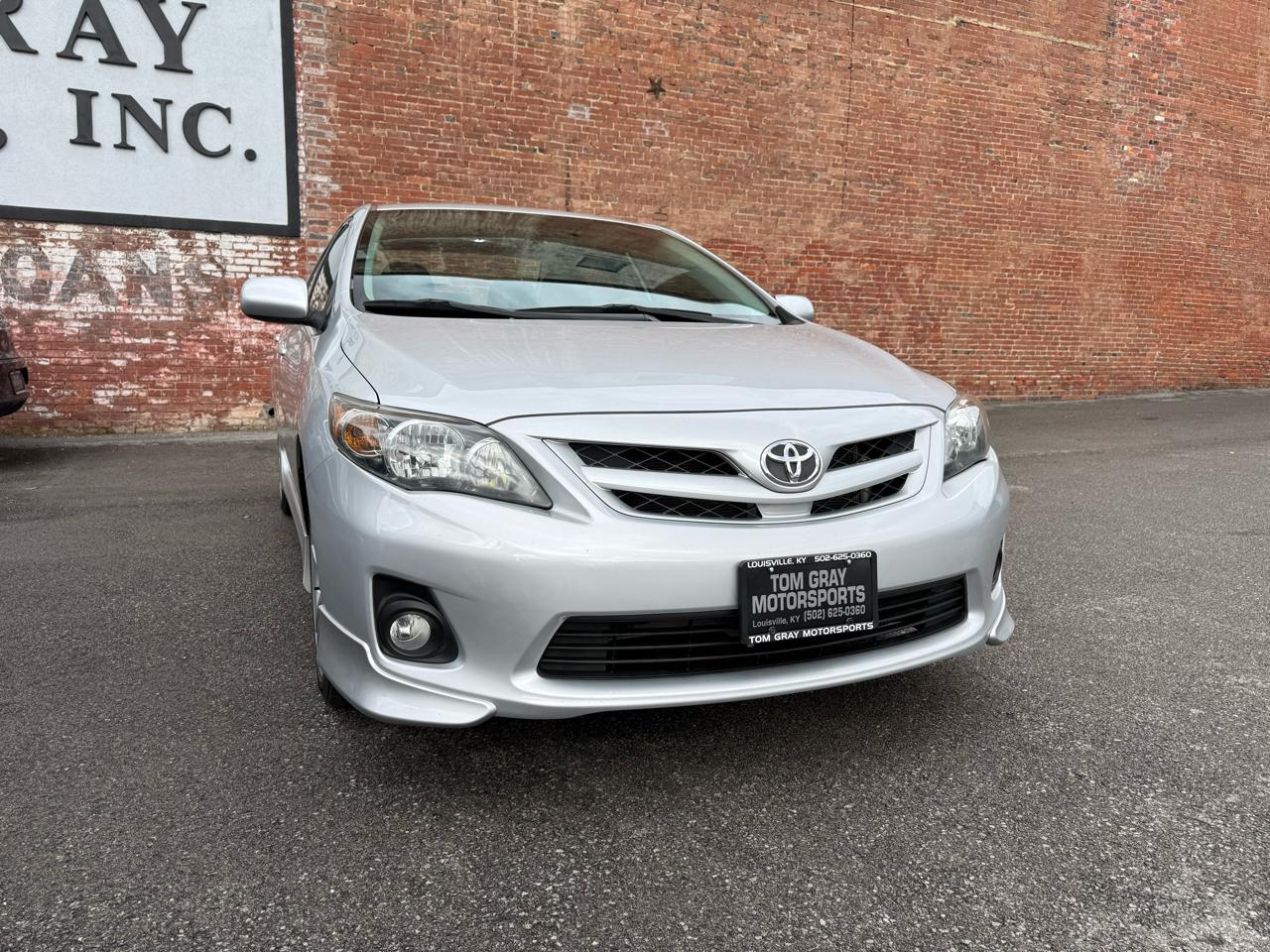 Toyota Corolla 4dr Sdn Man S (Natl) 2013