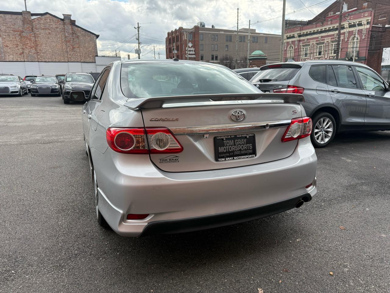 Toyota Corolla 4dr Sdn Man S (Natl) 2013