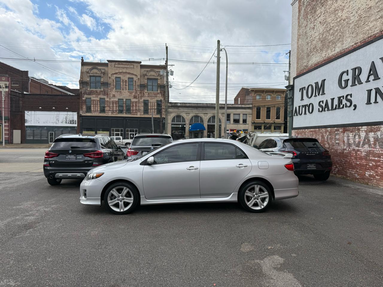 Toyota Corolla 4dr Sdn Man S (Natl) 2013